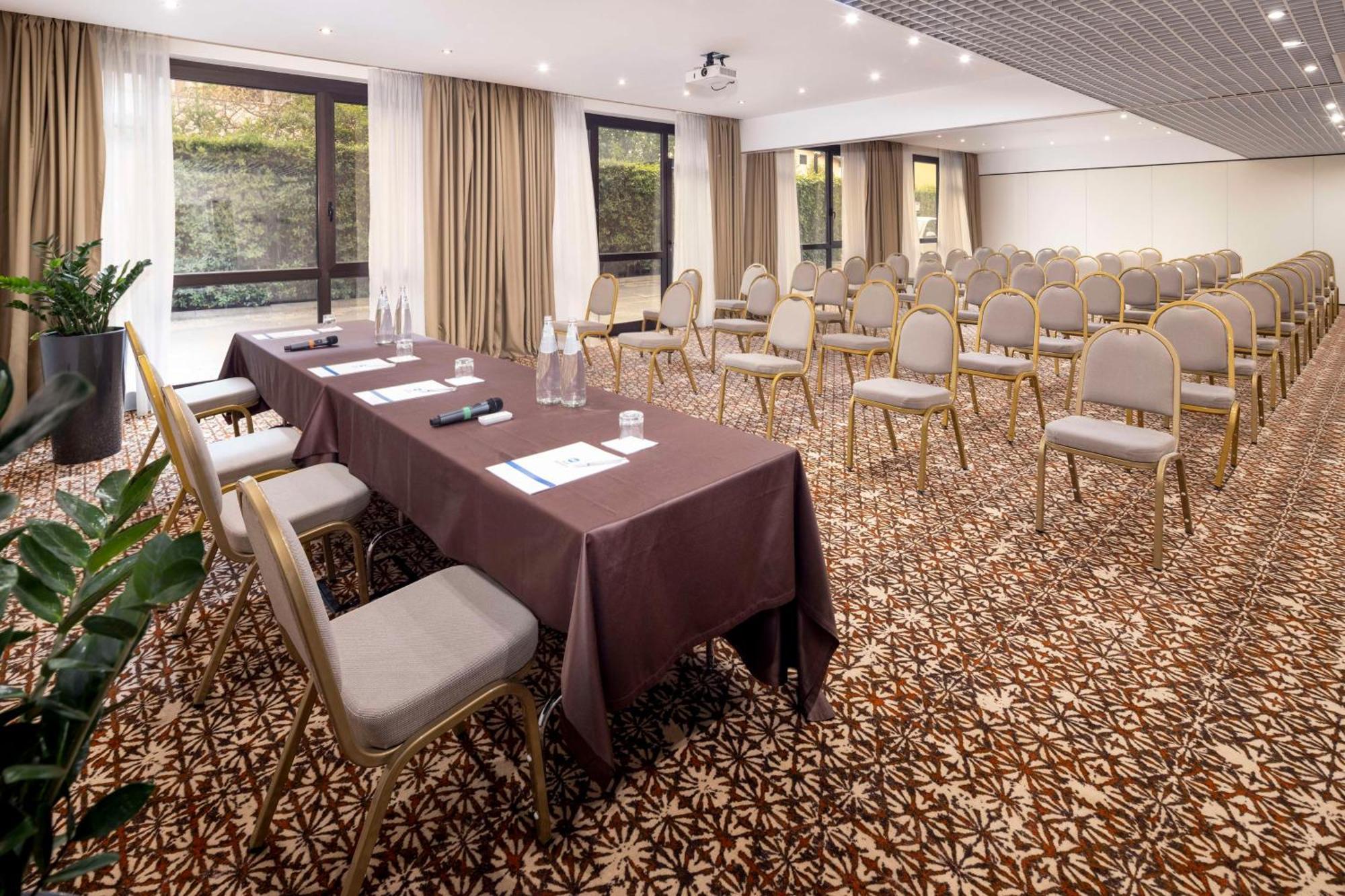Best Western Rome Airport