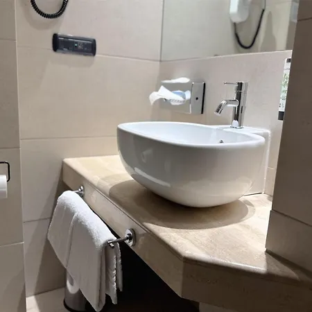 Best Western Hotel Rome Airport Fiumicino Exterior photo